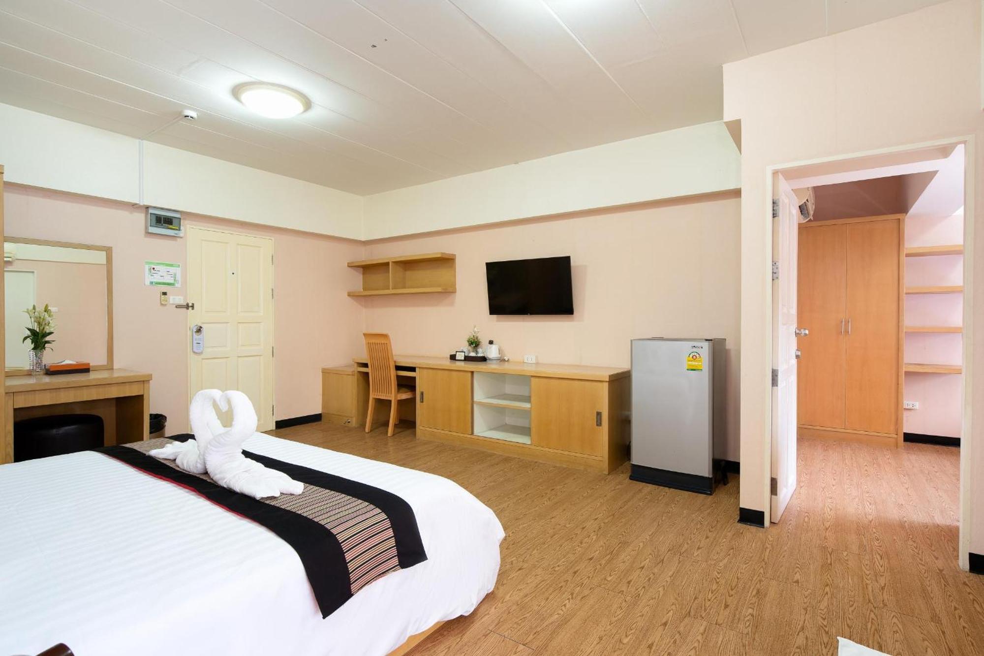 P-Park Hotel Bangkok Ngoại thất bức ảnh