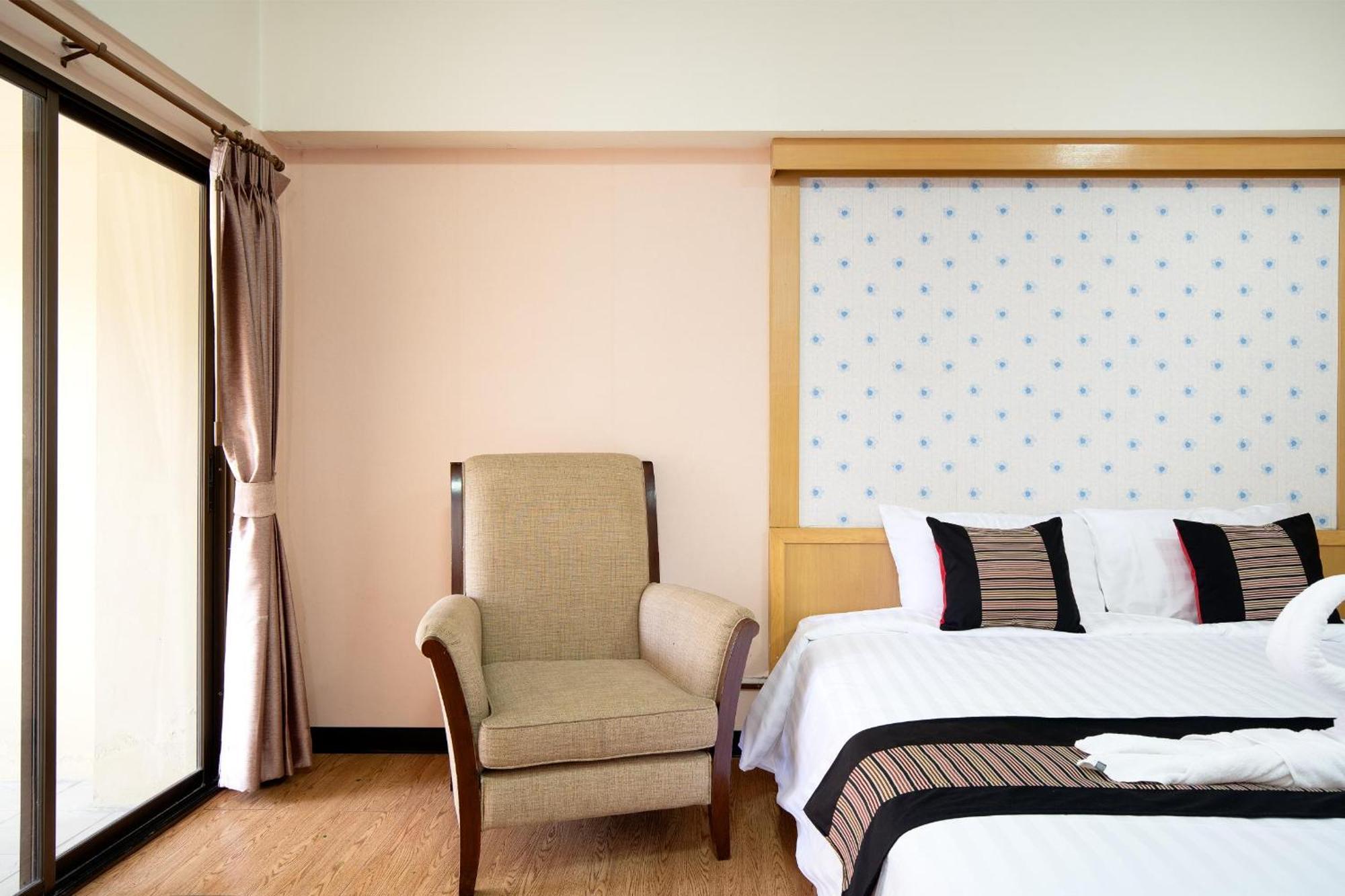 P-Park Hotel Bangkok Ngoại thất bức ảnh