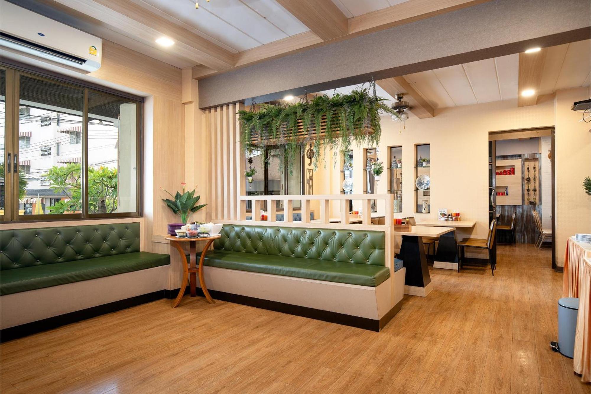 P-Park Hotel Bangkok Ngoại thất bức ảnh