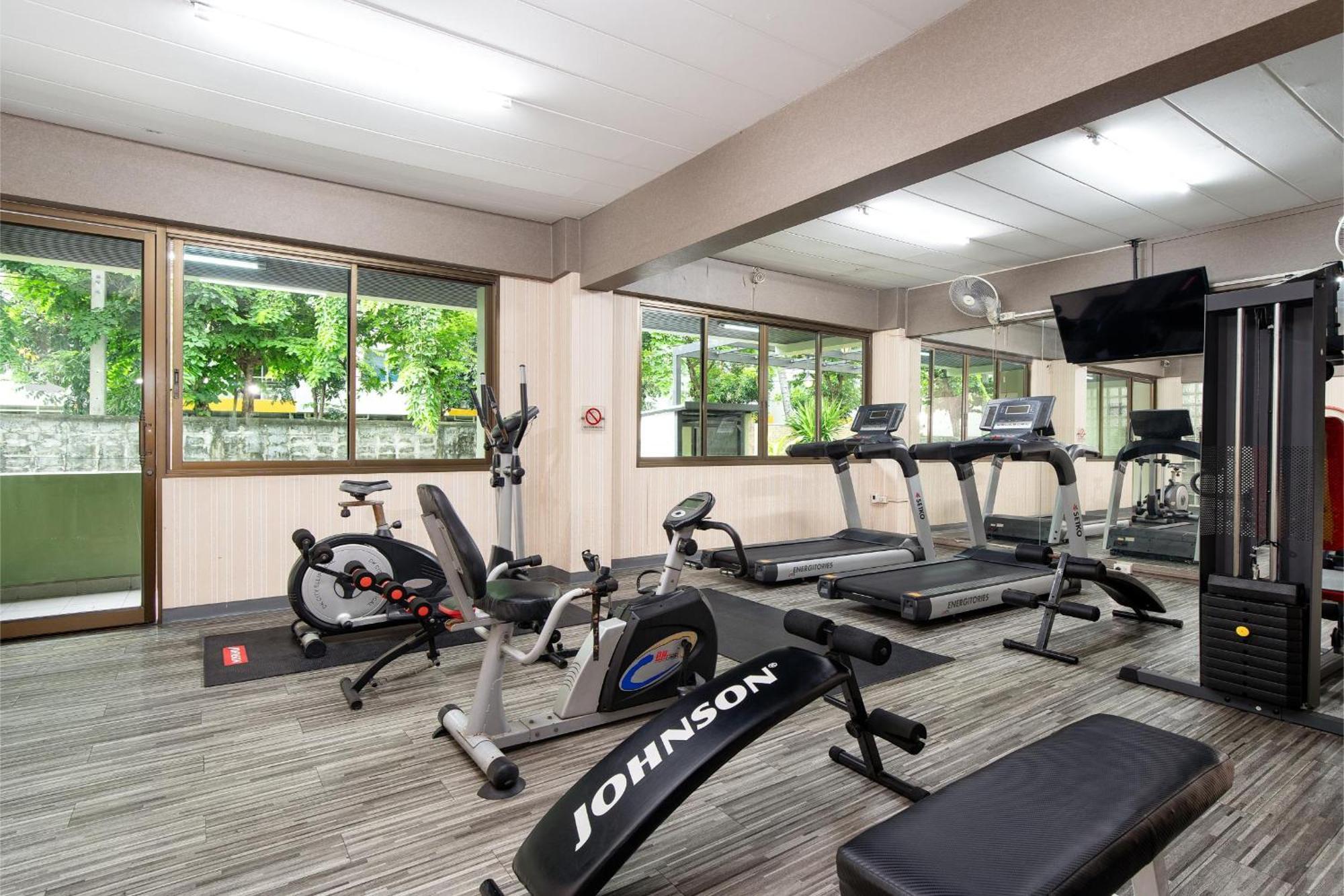 P-Park Hotel Bangkok Ngoại thất bức ảnh